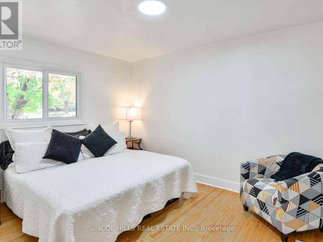 106 NORTH STREET W, 