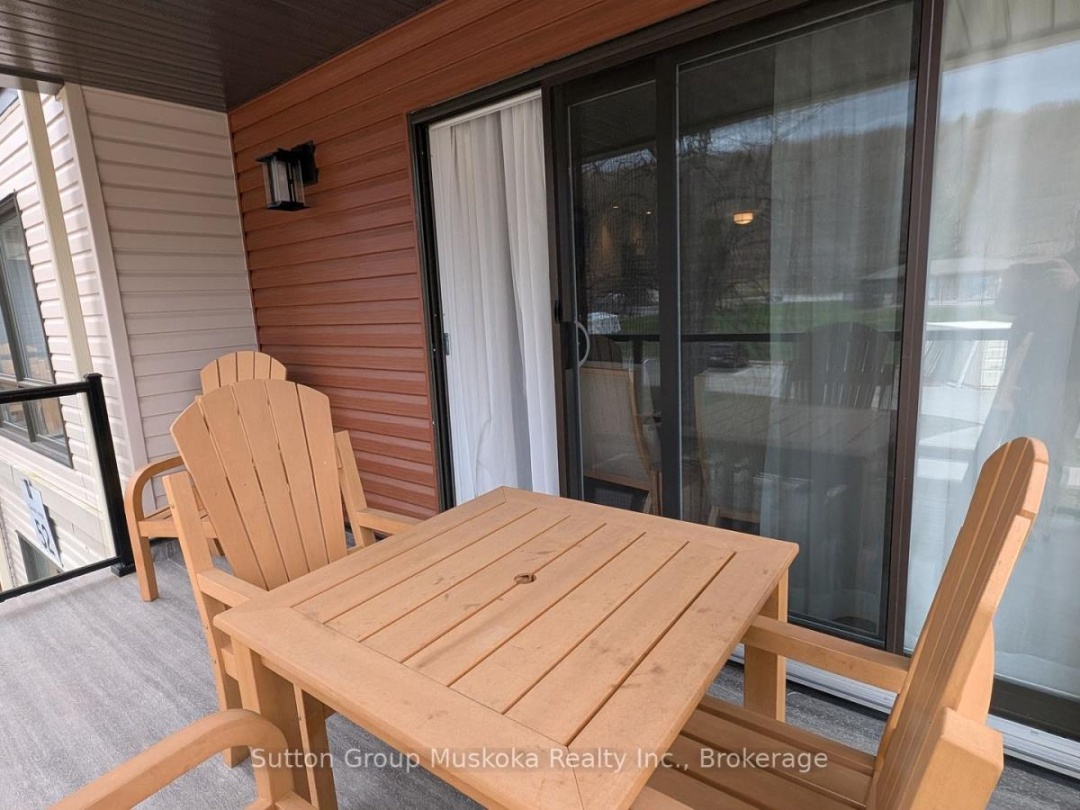 52-207 - 1235 DEERHURST DRIVE, Peninsula Lake