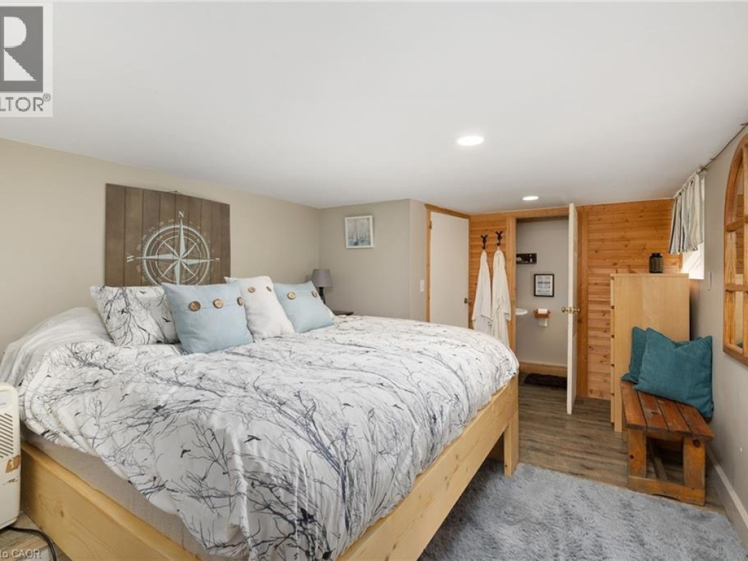 235 LOCH ERNE Road, Vowel Lake