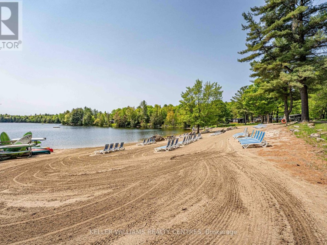 #38 LAKERIDGE - 1047 BONNIE LAKE CAMP ROAD, Bracebridge (Macaulay)