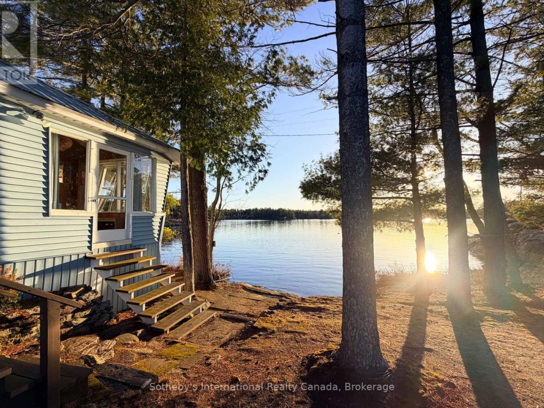 1 1KL - RETLAW ISLAND KAHSHE LAKE, Kahshe Lake