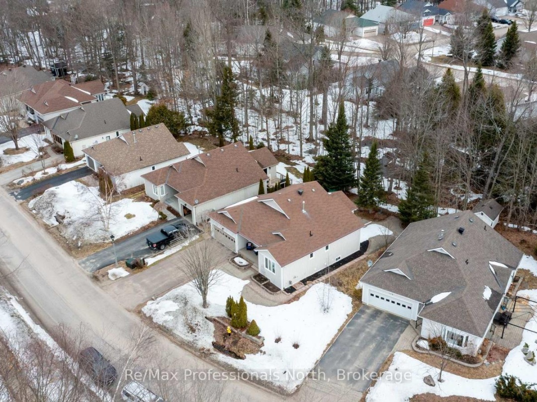 102 PINERIDGE GATE, Gravenhurst (Muskoka (S))
