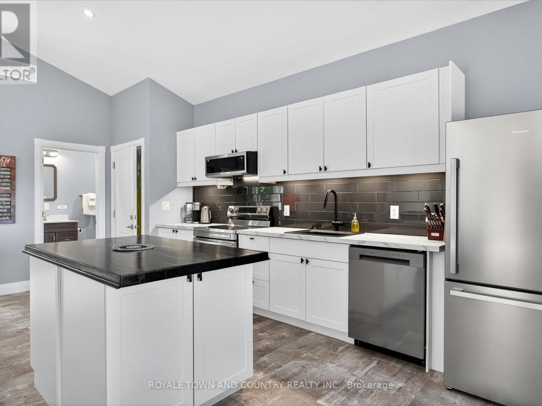 9 LYTLE LANE, 