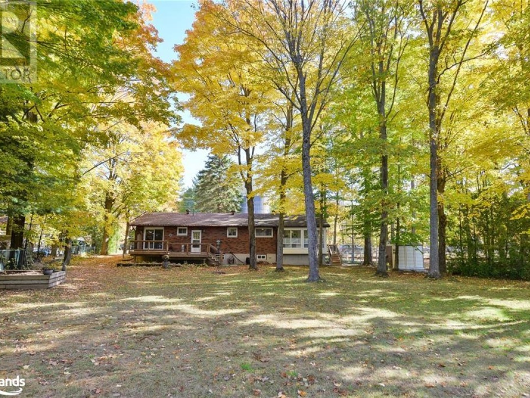 405 Muskoka Beach Road, Gravenhurst