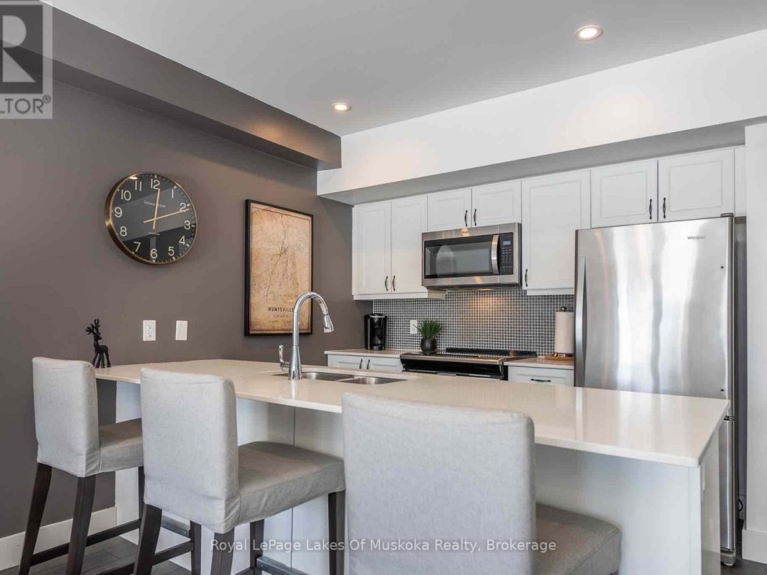 102 - 3 TREE TOPS LANE, 