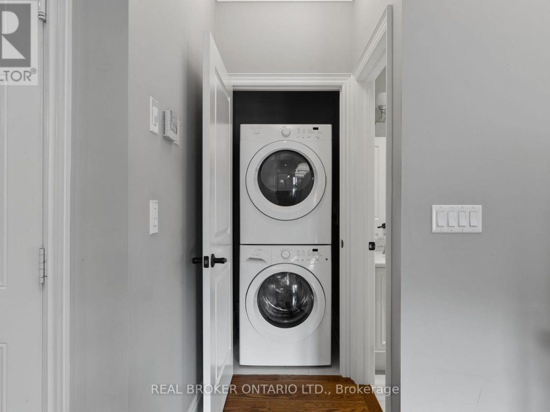 3315 BEACH CLUB BOULEVARD, 