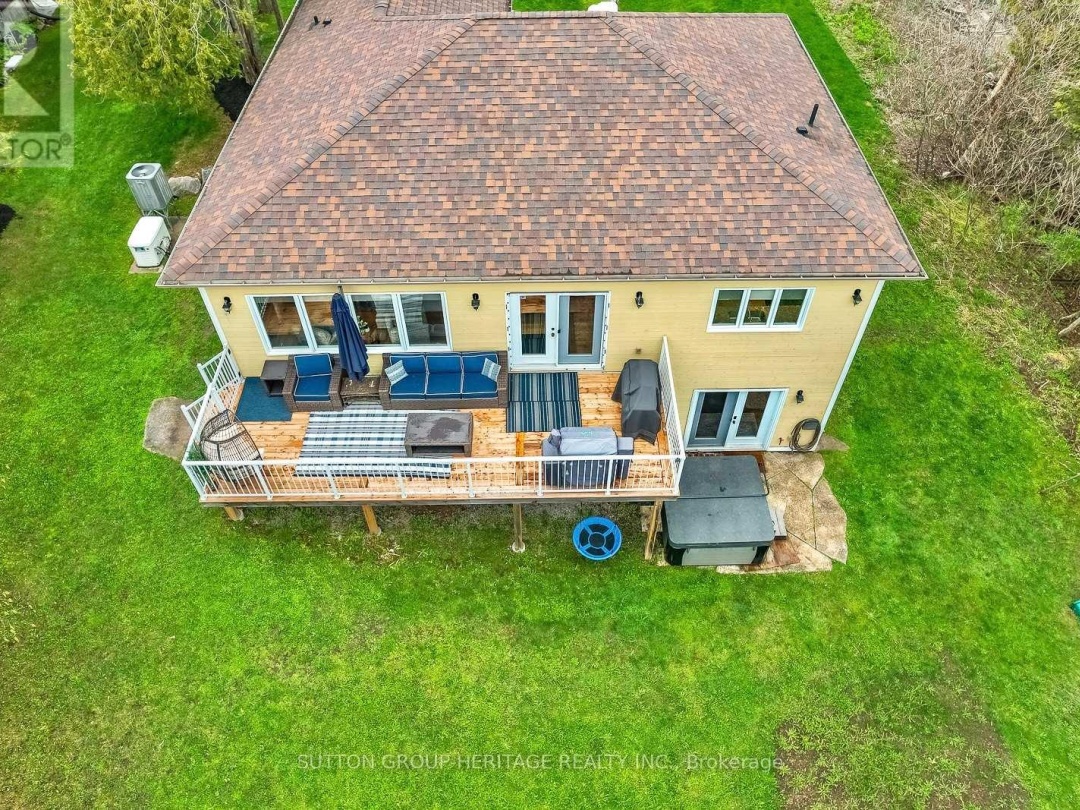191 PIRATES GLEN DRIVE E, Pigeon Lake