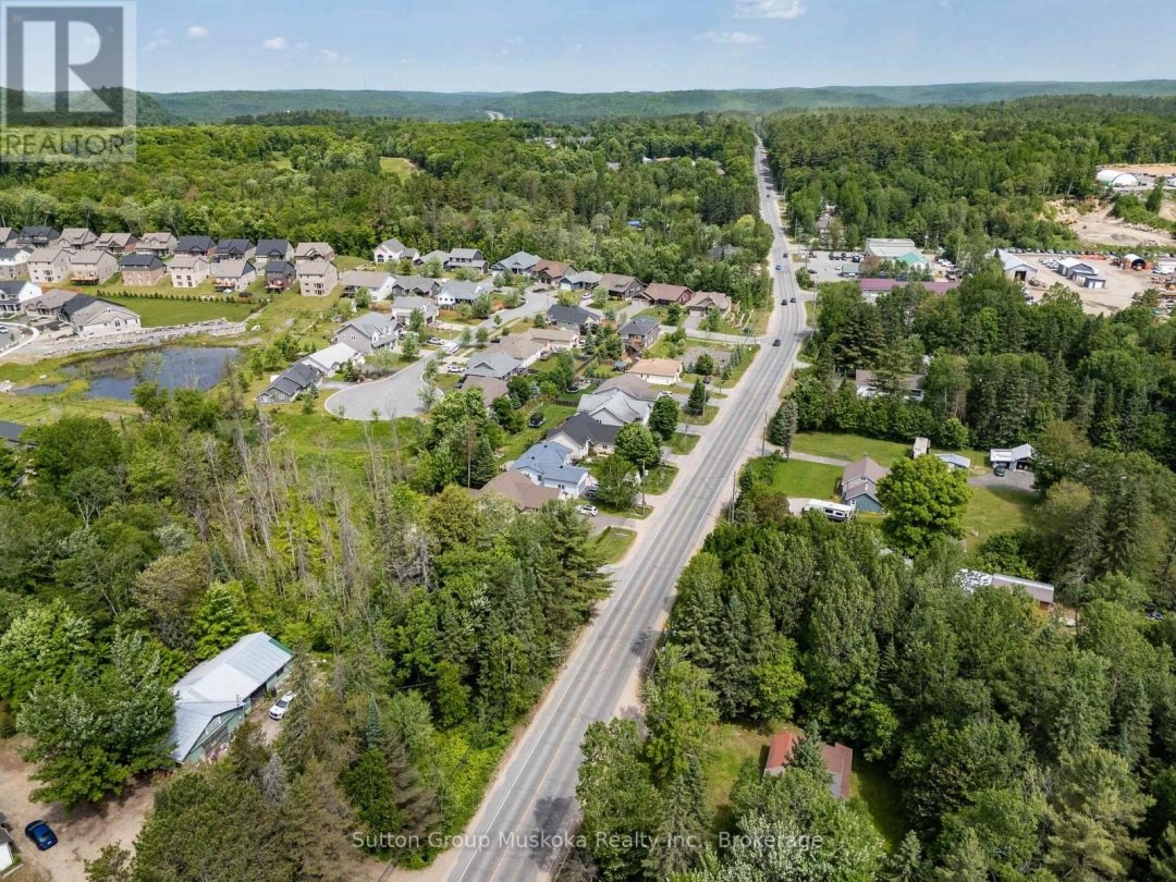 641 MUSKOKA RD 3 ROAD N, Huntsville (Chaffey)
