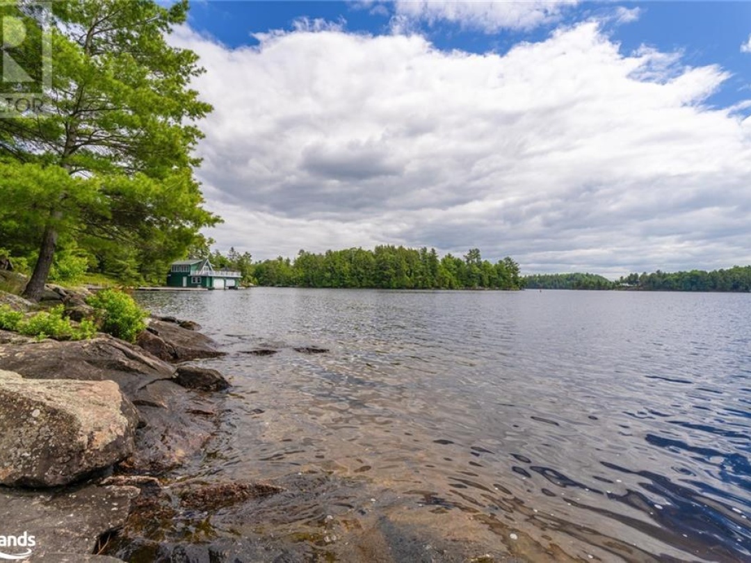 29 Is Keewaydin Island, Lake Muskoka