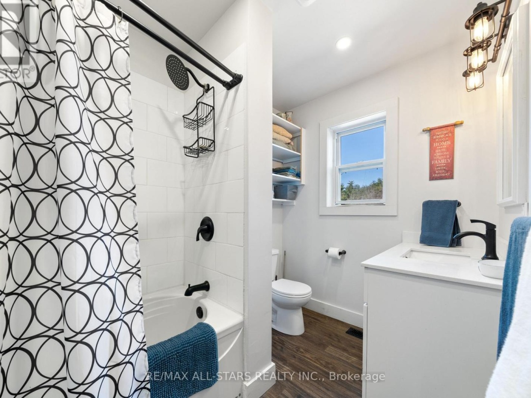 1295 DEEP BAY ROAD, Minden Hills (Lutterworth)