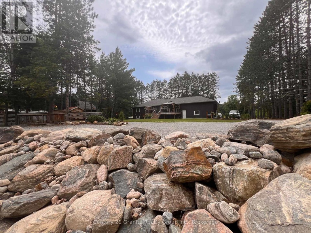 460 BOBCAYGEON ROAD, 