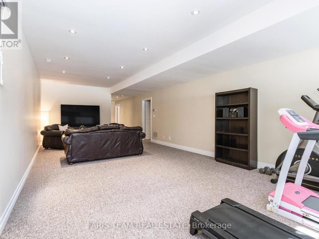156 Deerfoot Trail, Huntsville (Brunel)