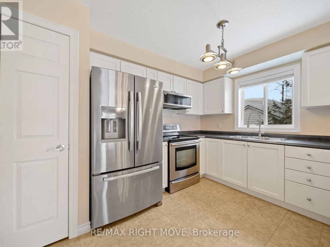 3 TAYLOR DRIVE, Orillia