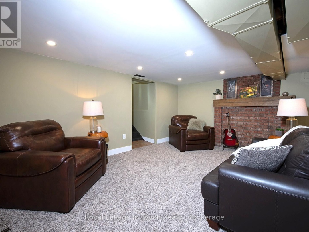 8 CYRIL MARTIN PLACE, 