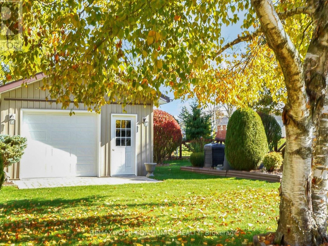 30 GRANT DRIVE, Kawartha Lakes (Oakwood)