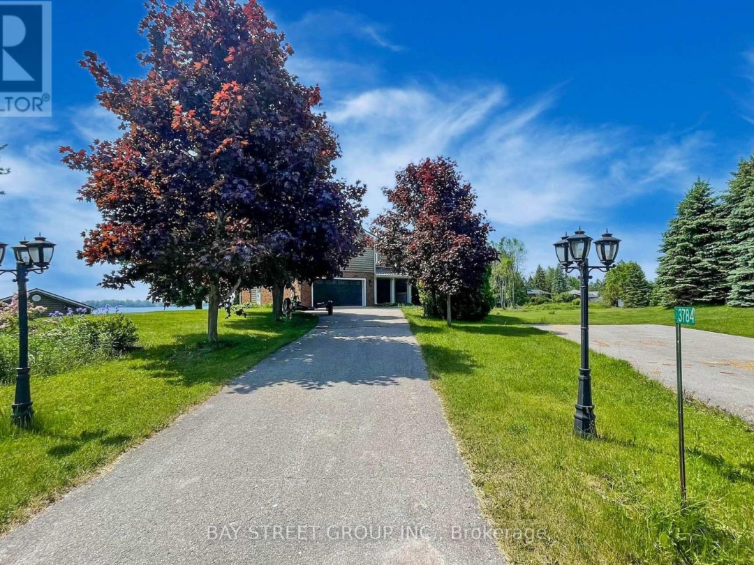 3784 TUPPY DRIVE, Lake Simcoe