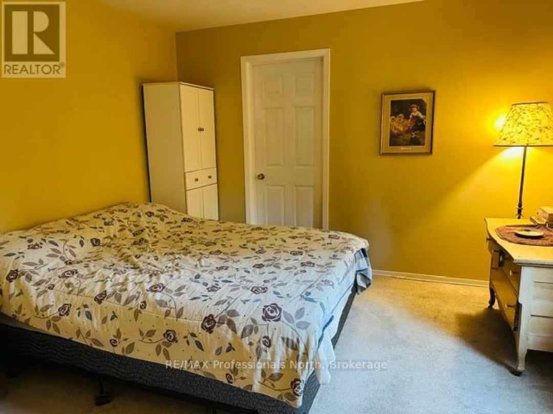 1297 HUNTER CREEK ROAD, Minden Hills (Lutterworth)