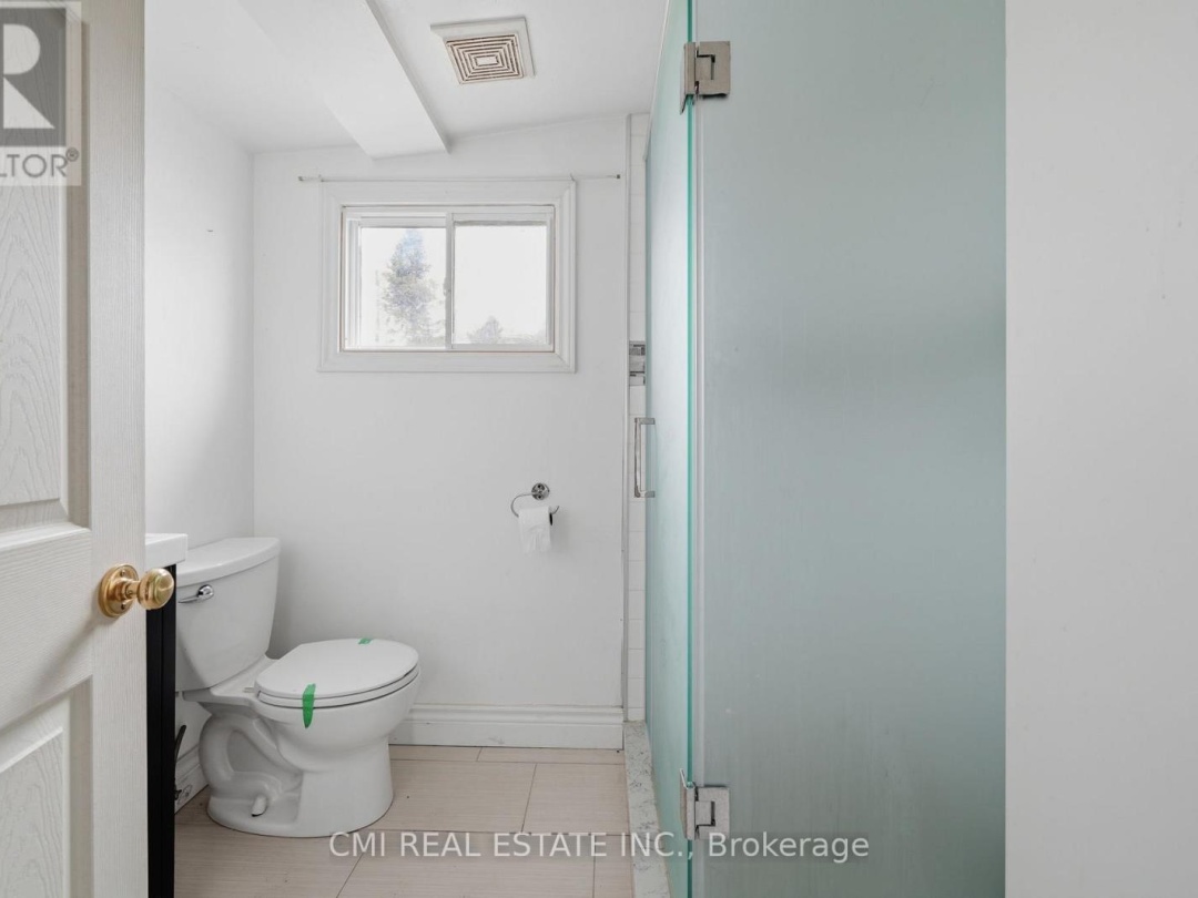 100 ALSOPS BEACH ROAD, Lake Simcoe