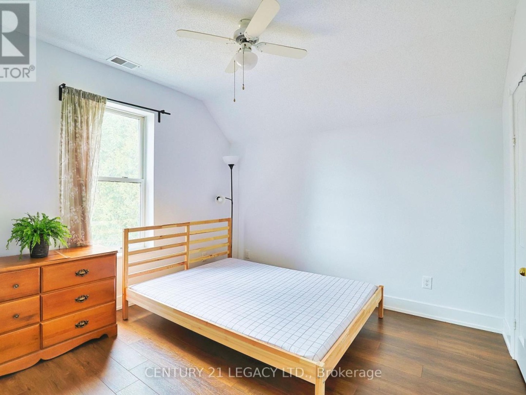 23 LANSDOWNE STREET W, Huntsville (Chaffey)