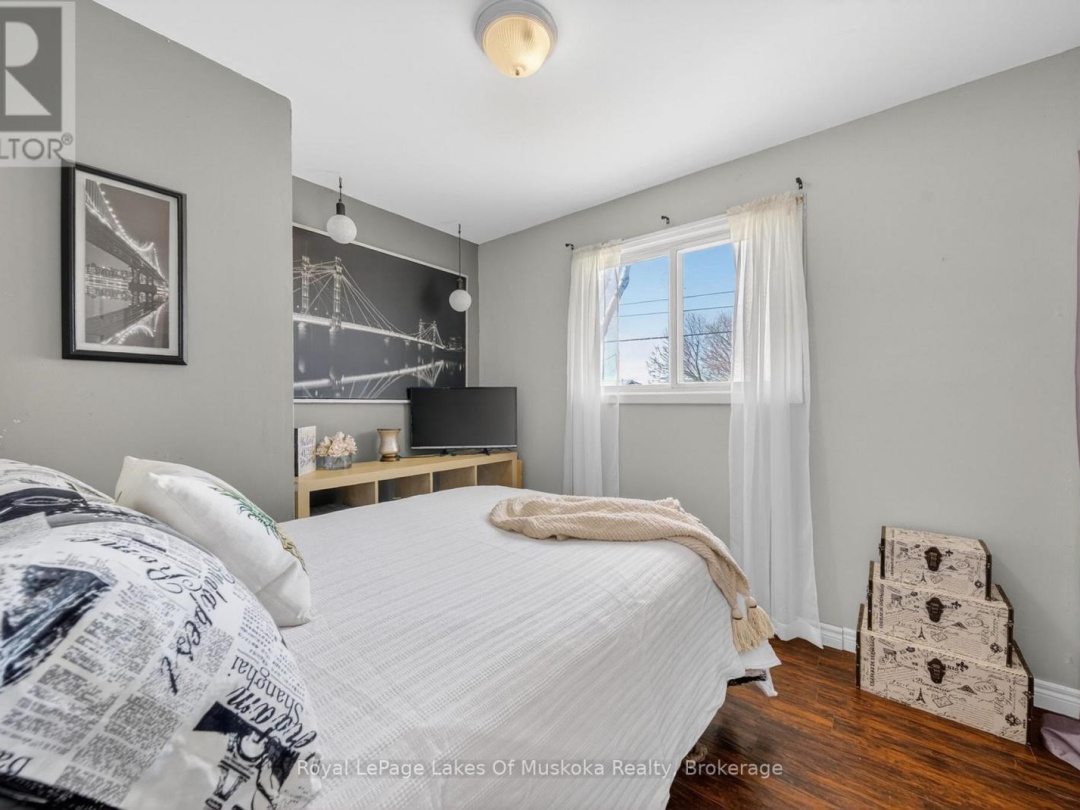271 LAKELAND CRESCENT, Brock (Beaverton)