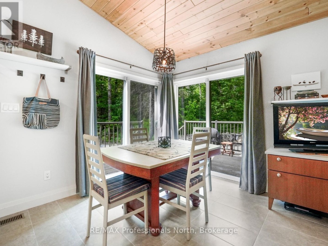 1462 MINNICOCK LAKE ROAD, 