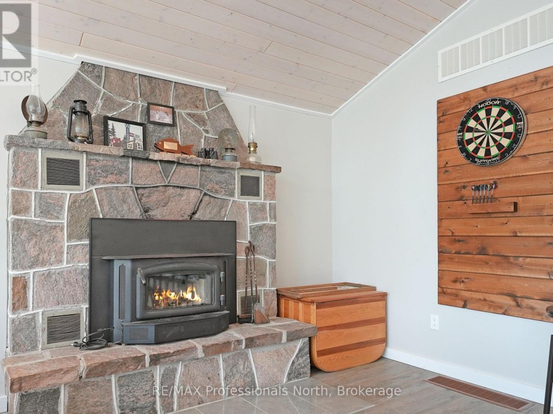 13914 HWY 35, Mountain Lake