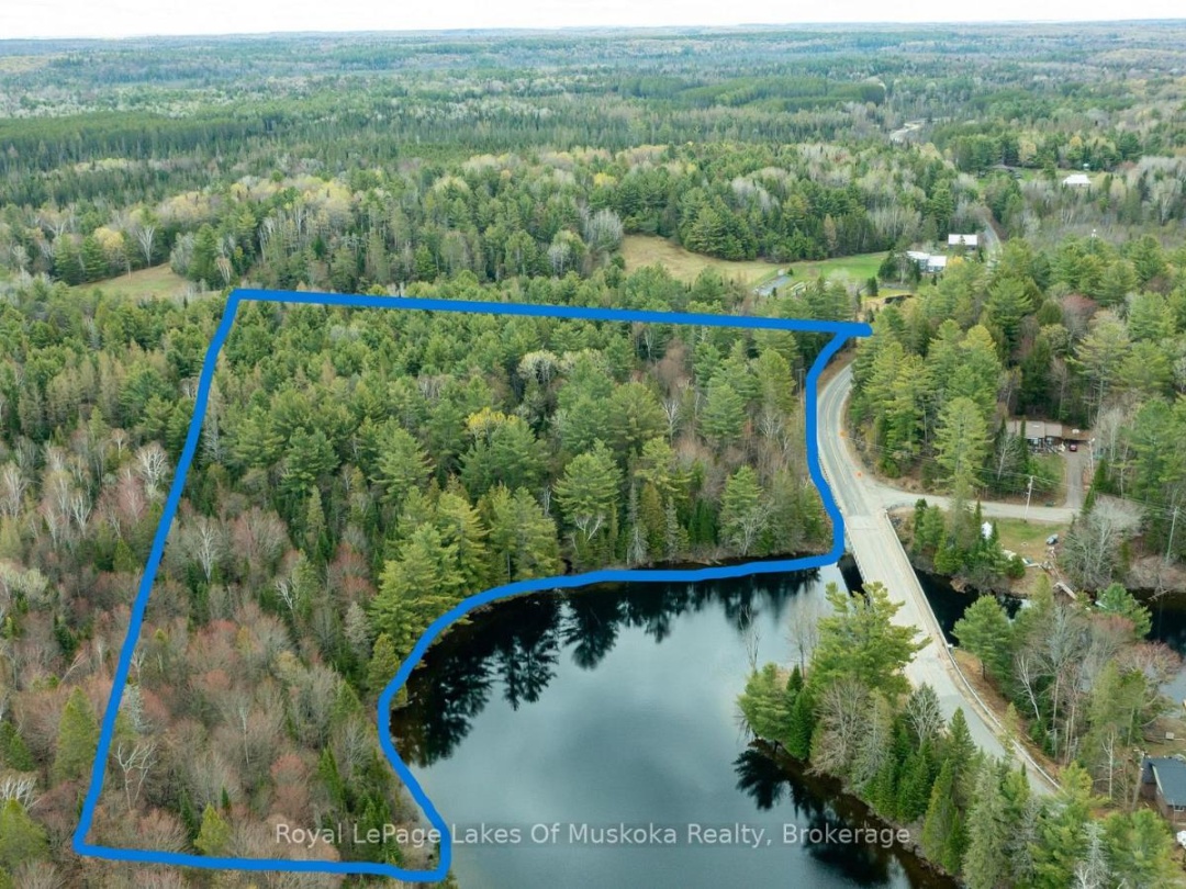 00 CROCKFORD ROAD, Muskoka River