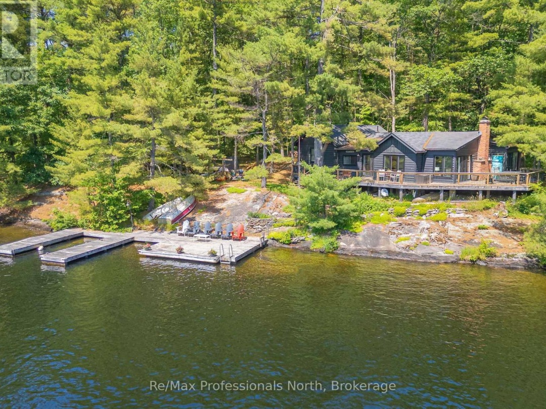 61 ISLAND 26LM ISLAND, 