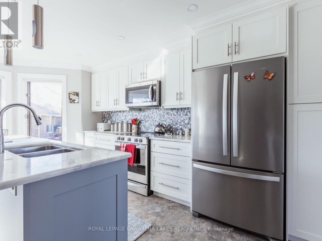 83 NAVIGATORS TRAIL, Kawartha Lakes (Bobcaygeon)