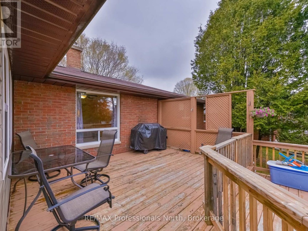 6 KNOB HILL COURT, Minden Hills (Anson)