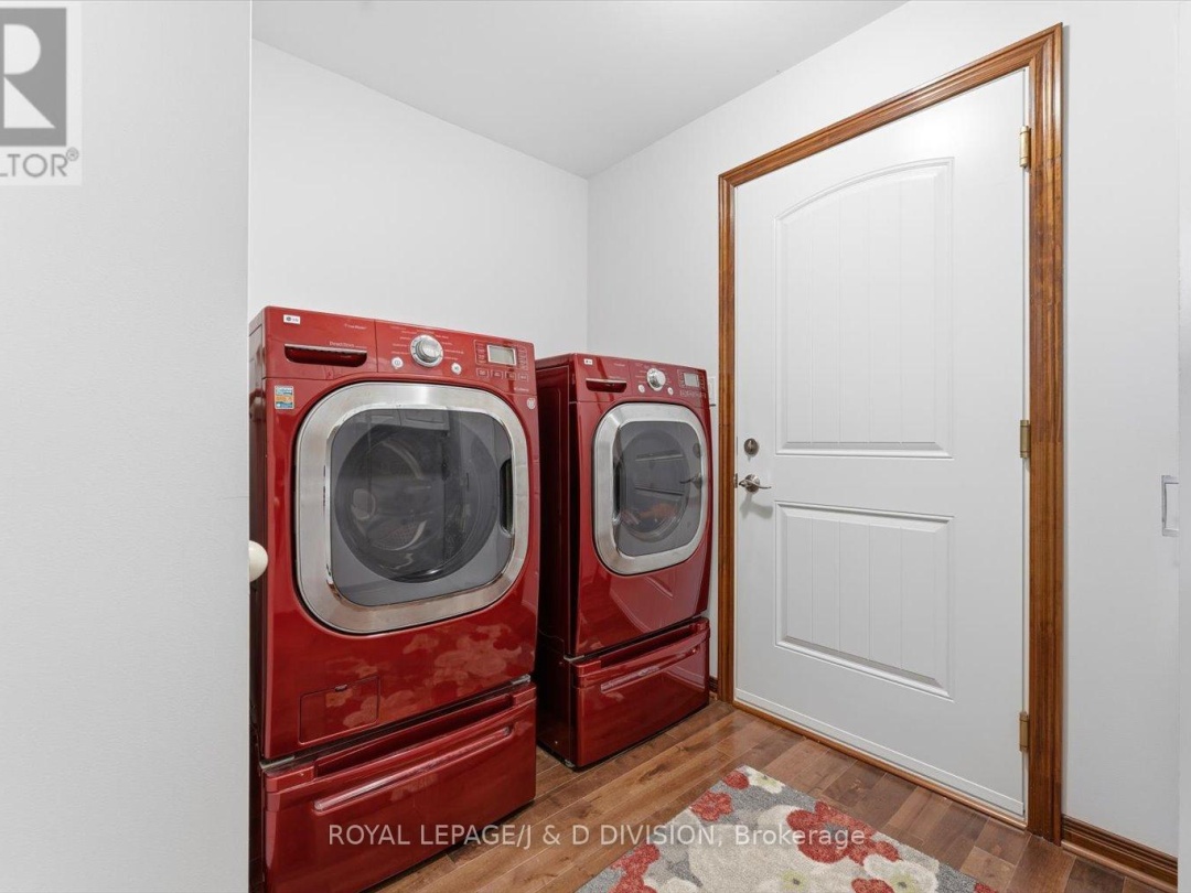 2925 PINECONE TRAIL, 