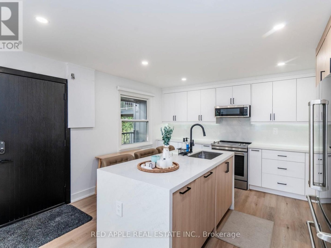 205 HOYT AVENUE, 