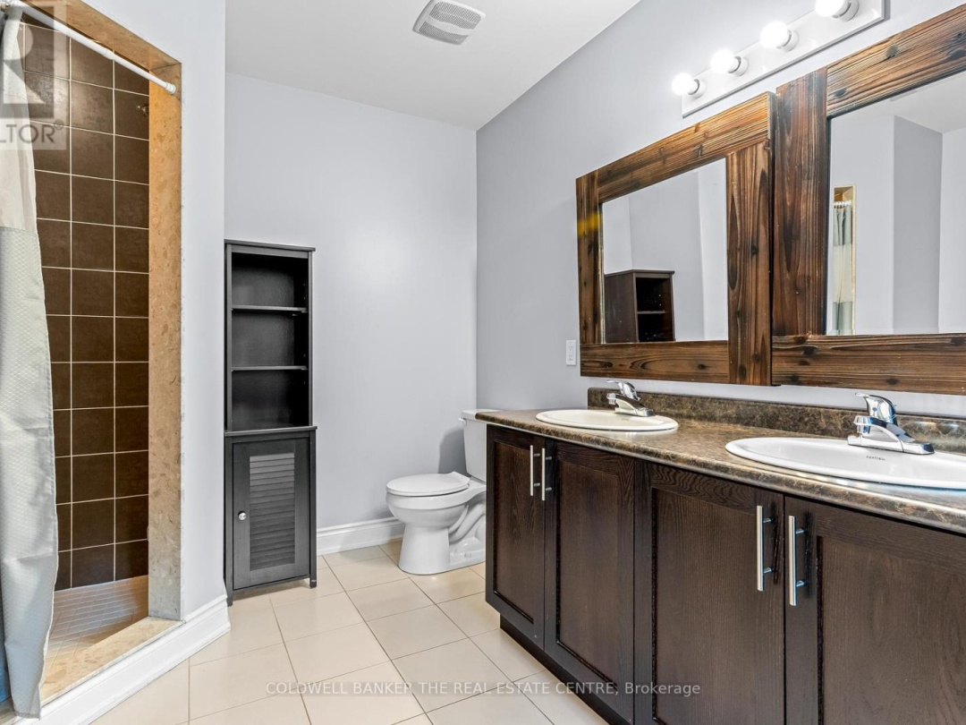 3086 EMPEROR DRIVE, 