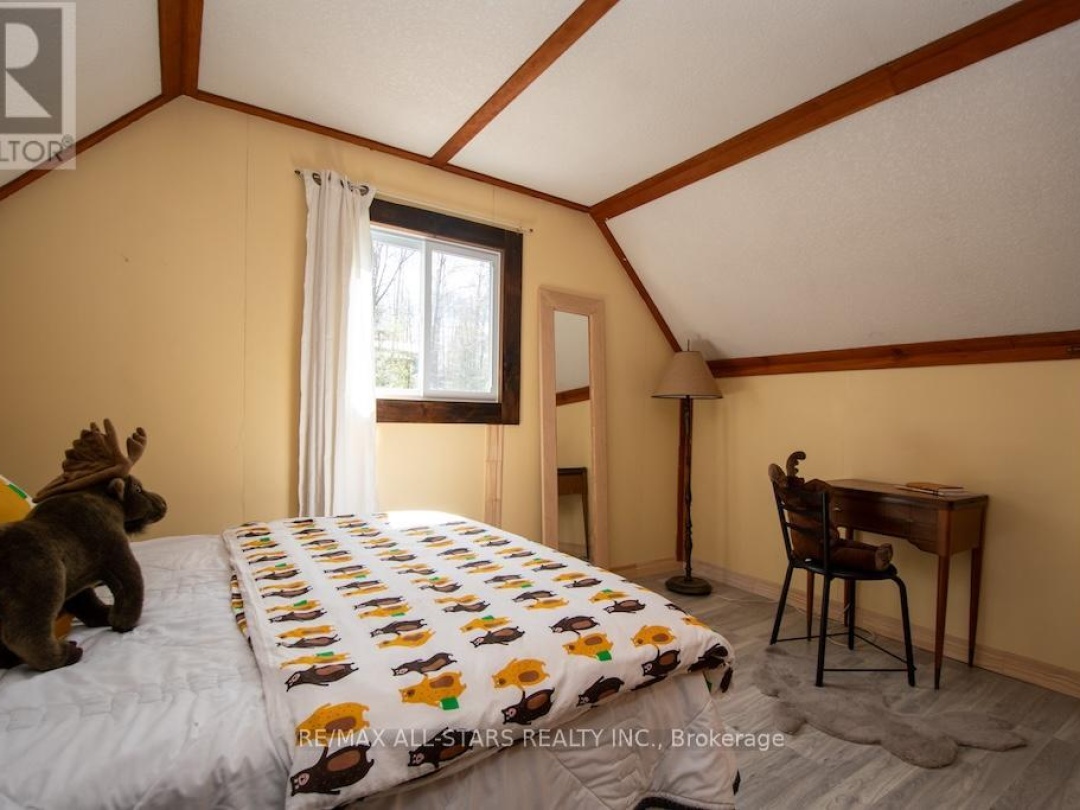 1130 TOWERING OAKS DRIVE, Gull River