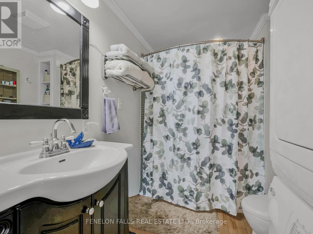 39 BAYVIEW ROAD, Cameron Lake