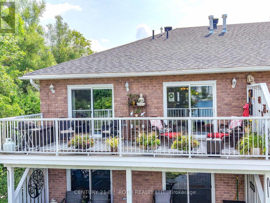 204 - 43 CREIGHTON STREET, Lake Simcoe