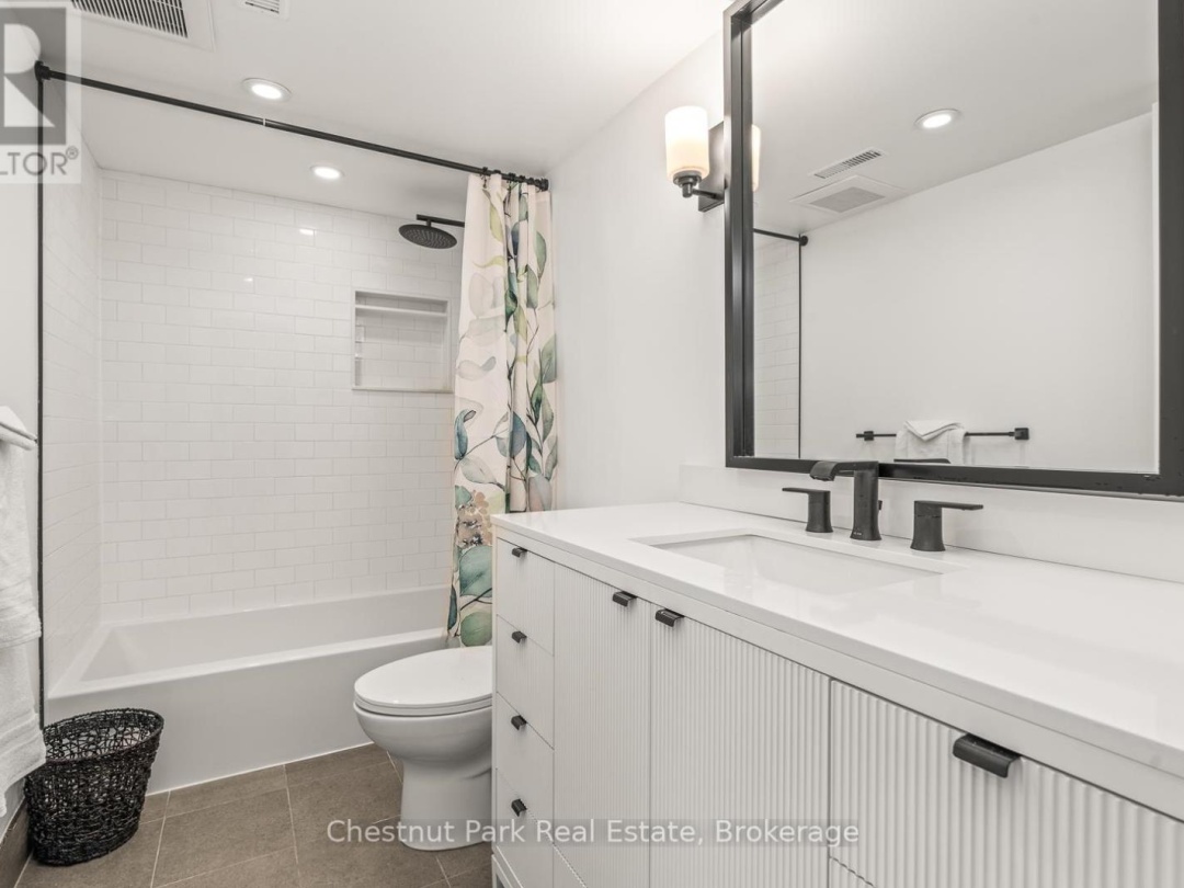 65 ROCKMOUNT CRESCENT, 
