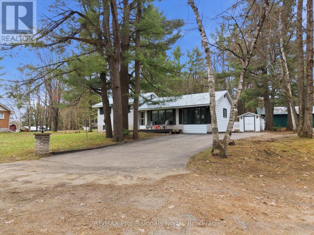 11 BEACON LANE, Bracebridge (Macaulay)