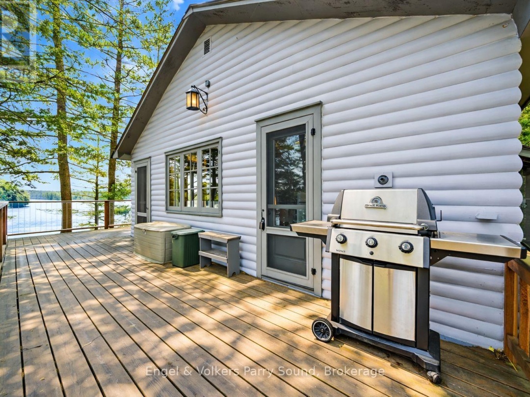 53 BIRDWOOD LANE, Harris Lake