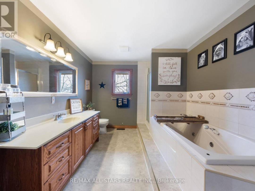 863 LINDEN VALLEY ROAD, Kawartha Lakes (Mariposa)