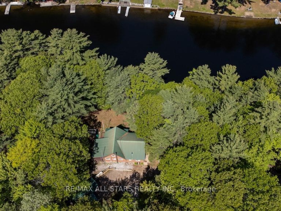 1130 TOWERING OAKS DRIVE, Gull River