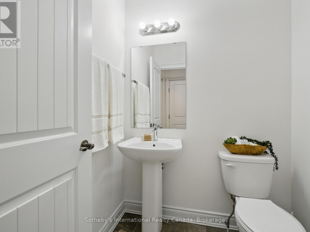 30 SERENITY PLACE CRESCENT, 