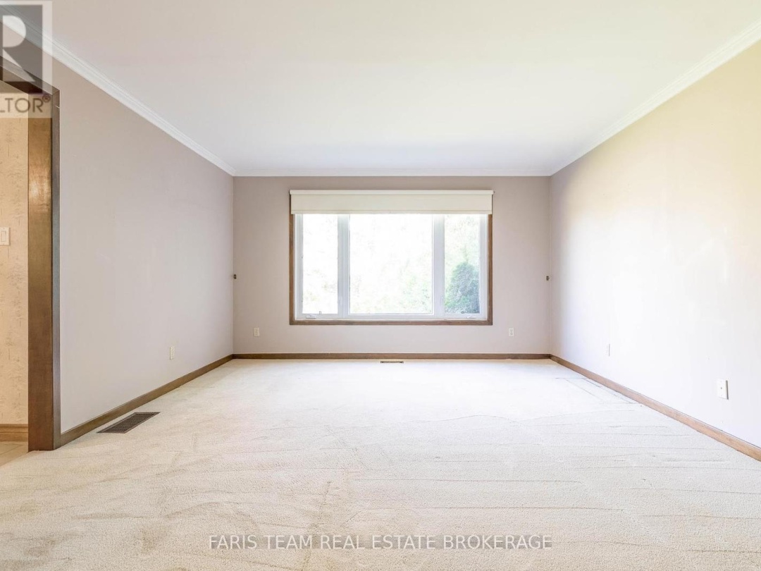 2 BAYSIDE AVENUE, 