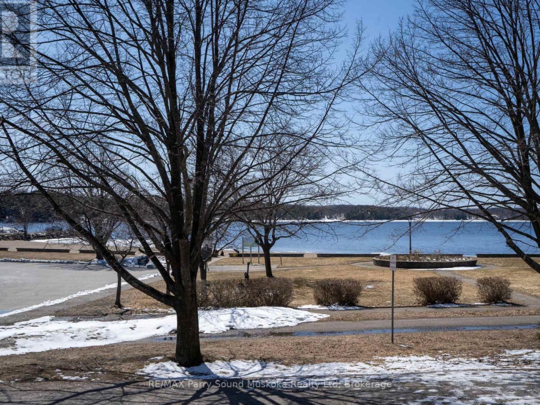4 - 21 PROSPECT STREET, Parry Sound
