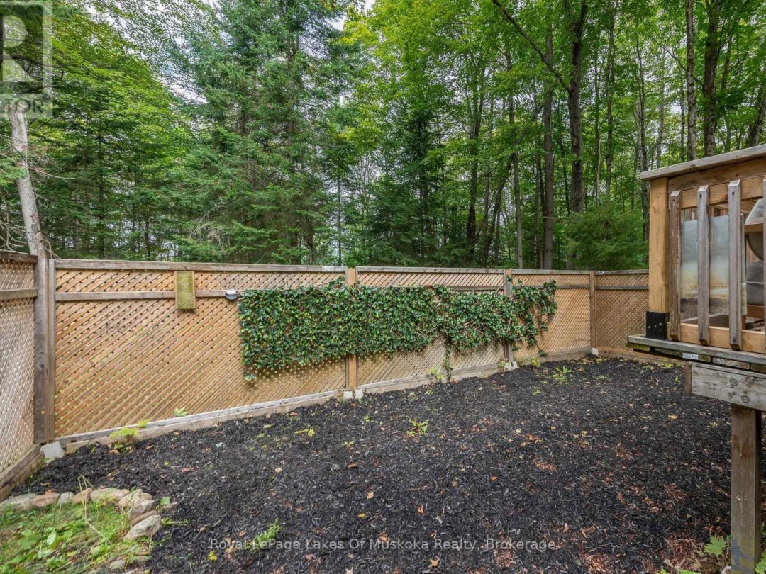 1588 SKYLINE DRIVE, Peninsula Lake