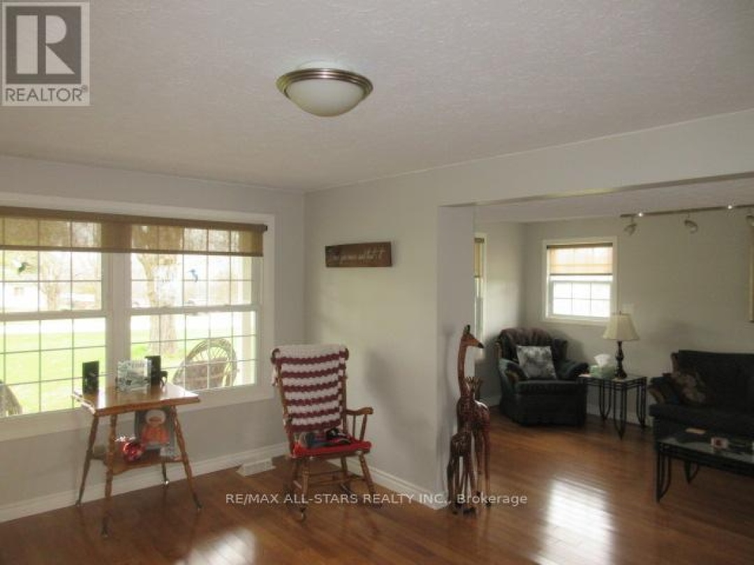 137 REID STREET, Kawartha Lakes (Bobcaygeon)