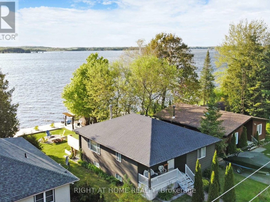62 ANTIQUARY ROAD, Canal Lake