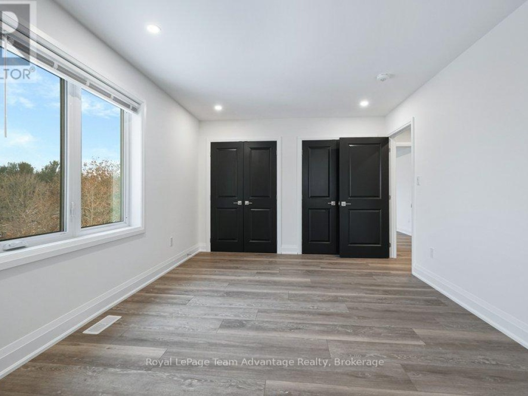 18 AVERY COURT, Parry Sound