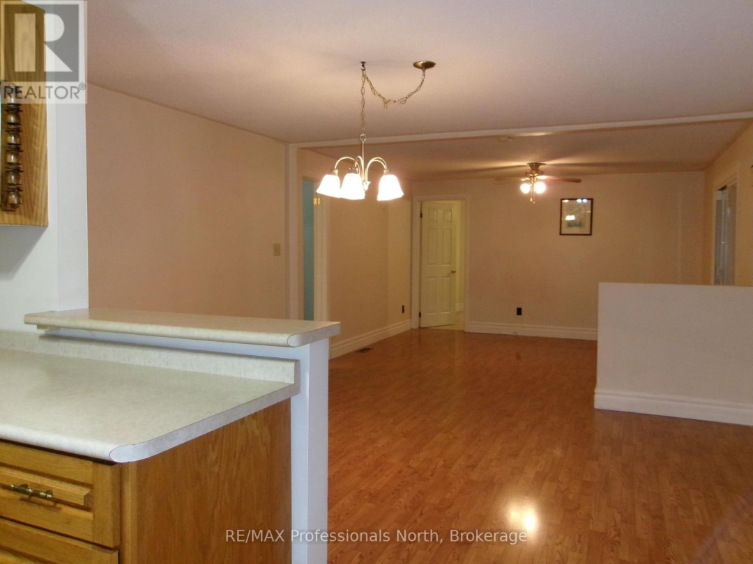 646 MOUNTAIN STREET, 