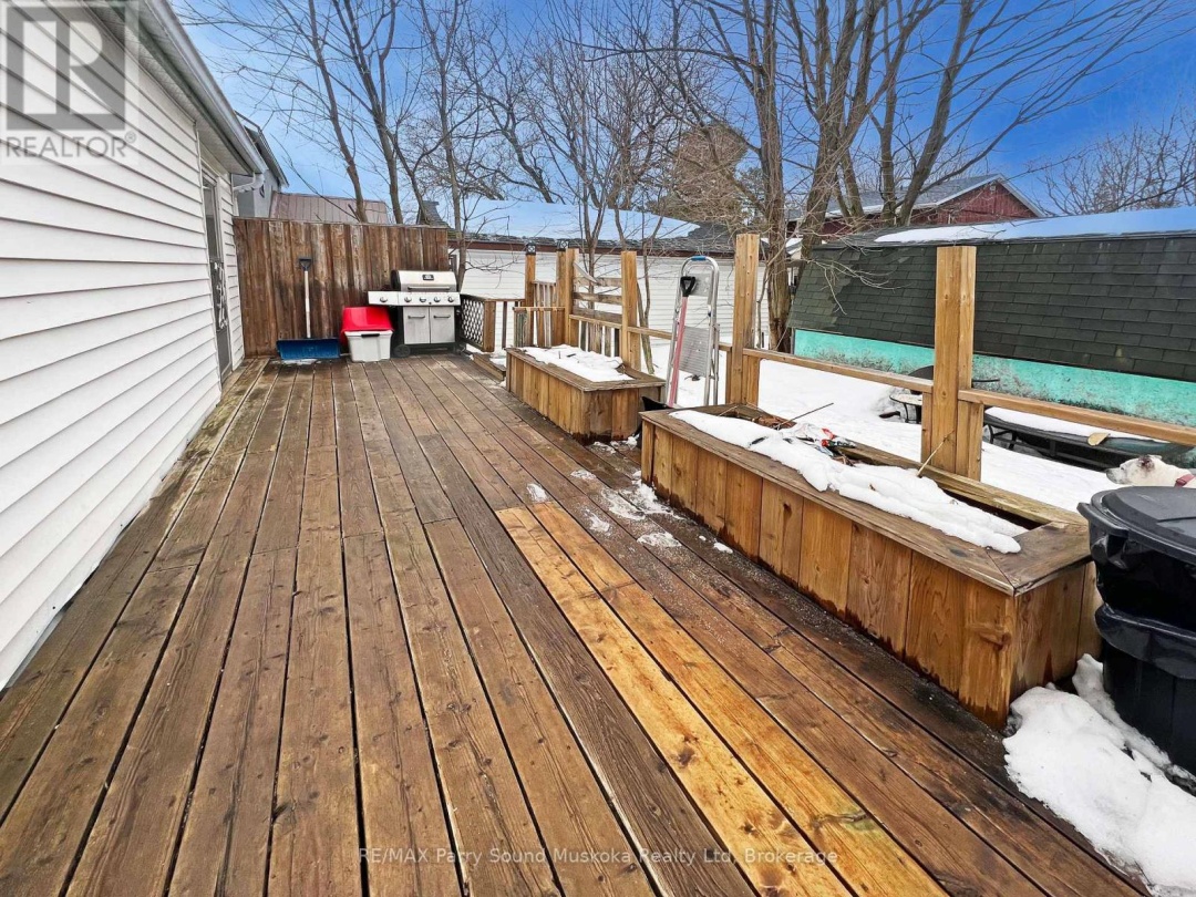 97 WILLIAM STREET, Parry Sound